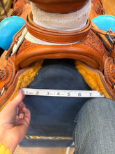 Load image into Gallery viewer, Used 15.5” McCall Wade Sunflower Saddle

