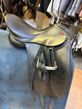 Load image into Gallery viewer, Used 17” Duette Largo Dressage Saddle
