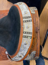 Load image into Gallery viewer, Used 16” Big Horn Congress Western Pleasure Show Saddle #27561
