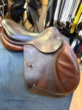 Load image into Gallery viewer, Used 17” CWD Calf Skin Covered #29080
