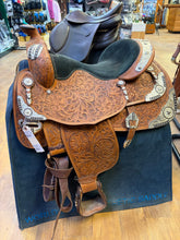 Load image into Gallery viewer, Used 16” Big Horn Congress Western Pleasure Show Saddle #27561
