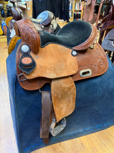 Load image into Gallery viewer, Used 14” Youth Barrel Western Saddle #27250
