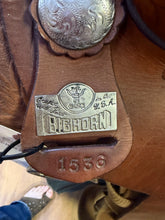 Load image into Gallery viewer, Used 15” Big Horn Barrel Saddle #28498
