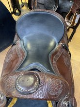 Load image into Gallery viewer, Used 16” Dakota Halflinger Tree #25266
