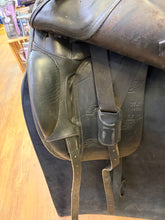 Load image into Gallery viewer, Used 17.5” HDR Buffalo Dressage Saddle #28006
