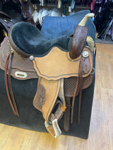 Load image into Gallery viewer, Used 16” Nash Barrel Saddle #24728
