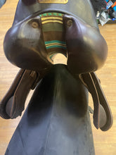 Load image into Gallery viewer, Used 17.5” Voltaire Stuttgart Close Contact #25430
