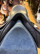 Load image into Gallery viewer, Used 17” Black Country All Purpose #28607
