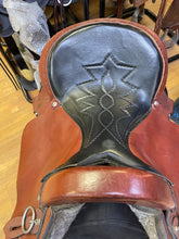 Load image into Gallery viewer, Used 15” Wyoming Saddlery Endurance Saddle #24119
