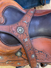 Load image into Gallery viewer, Used 16” Skyhorse Custom Butterfly Western Saddle
