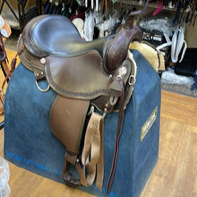 Load image into Gallery viewer, Used 18” High Horse Daisetta Western Saddle
