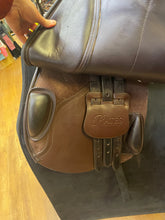 Load image into Gallery viewer, Used 16.5” Bates Caprilli Lux #24545
