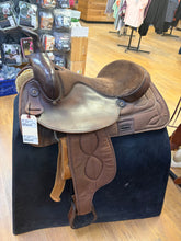 Load image into Gallery viewer, Used 17” Big Horn 176 Western Saddle #28039
