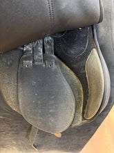 Load image into Gallery viewer, Used 16.5” Wintec 2000 All Purpose Set #26331
