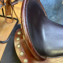 Load image into Gallery viewer, Used DP Roma Saddle Baroque Saddle #16083
