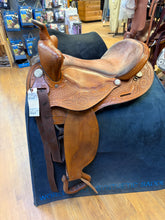 Load image into Gallery viewer, Used 16” Nash Bear Trap Barrel Saddle #28761
