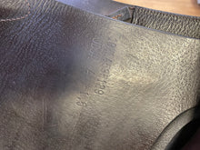Load image into Gallery viewer, Used 18” Amerigo Close Contact Saddle #23021
