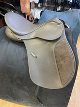 Load image into Gallery viewer, Used 17” Wintec 250 All Purpose #21839
