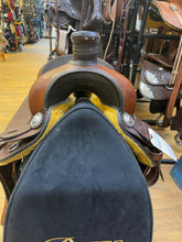 Load image into Gallery viewer, Used 15” Circle S Western Saddle #19863
