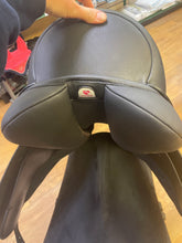 Load image into Gallery viewer, Used 18” Arena Dressage Saddle #24757
