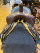 Load image into Gallery viewer, Used 16” Circle Y Ridgeline Trail Saddle #23363
