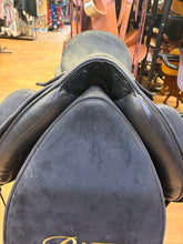 Load image into Gallery viewer, Used 17.5” Custom Buffalo Frank Baines Encore
