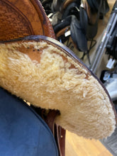 Load image into Gallery viewer, Used 16” Bob’s Doug Milholland Reiner Saddle
