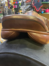 Load image into Gallery viewer, Used 17.5” Black Country Quantum close contact #24941
