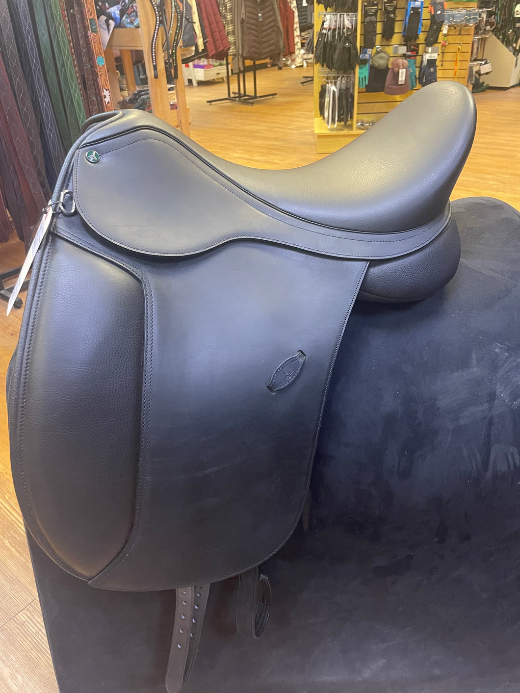 Used 18” Arena Dressage Saddle #24757
