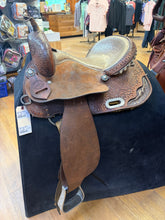 Load image into Gallery viewer, Used 15” Custom Made HR Barrel Saddle #27824
