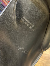 Load image into Gallery viewer, Used 18” Equipe Doliiem Dressage Saddle #22158
