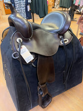 Load image into Gallery viewer, Used 16” Circle Y Custom Everglade Western Saddle #26434
