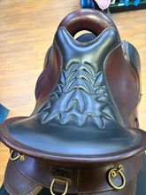 Load image into Gallery viewer, Used 15.5” Tucker Equitation Trail Saddle #28295
