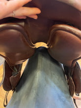 Load image into Gallery viewer, Used 17” Prestige Alena Endurance Saddle #23213
