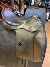 Load image into Gallery viewer, Used 18” Stubben 1894 Dressage Saddle #23643
