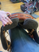 Load image into Gallery viewer, Used 16” Double Diamond Endurance Saddle
