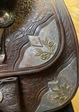 Load image into Gallery viewer, Used 16” Custom Art Vancore Western Saddle #19779
