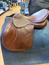 Load image into Gallery viewer, Used 17” Bates Elevation Plus Leather #28190
