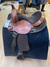 Load image into Gallery viewer, Used 15” Fabtron Western Saddle #20485
