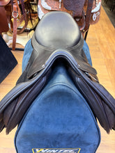 Load image into Gallery viewer, Used 18” Bated Caprilli Classic Close Contact Saddle #27931
