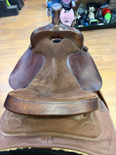 Load image into Gallery viewer, Used 17” Big Horn 176 Western Saddle #28039
