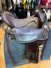 Load image into Gallery viewer, DEMO 17.5" Tucker High Plains Saddle
