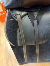 Load image into Gallery viewer, Used 17” Duett All Purpose Trail Saddle #29560

