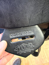 Load image into Gallery viewer, Used 16.5” Tucker cheyenne saddle #28197
