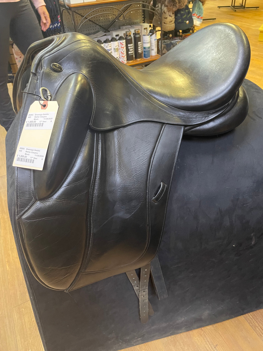 Used 17” Stellar Calypso Dressage Saddle #25284