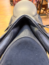 Load image into Gallery viewer, Used 17” Wintec All Purpose Saddle #29119
