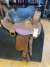 Load image into Gallery viewer, Used 16” Crest Ridge Saddlery Western Saddle #19219
