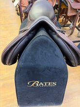 Load image into Gallery viewer, Used 16.5” Royal Highness Close Contact #26385
