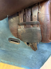Load image into Gallery viewer, Used 15 3/4” Pessoa AMO Junior close contact #27886
