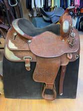 Load image into Gallery viewer, Used 16” Circle Y Western Show Saddle #26632
